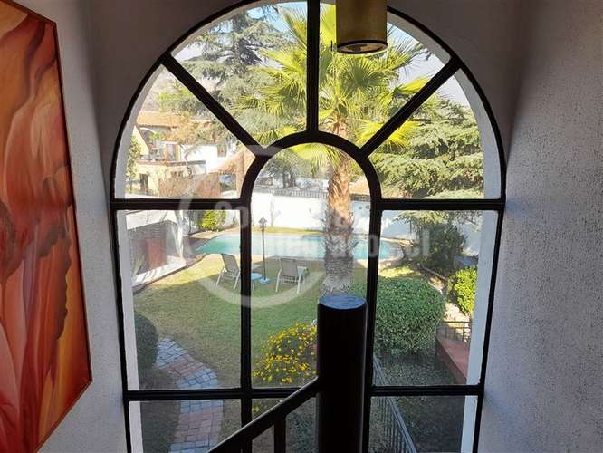 Casa en venta de 5 dorm. en Las Condes - Imagen 2