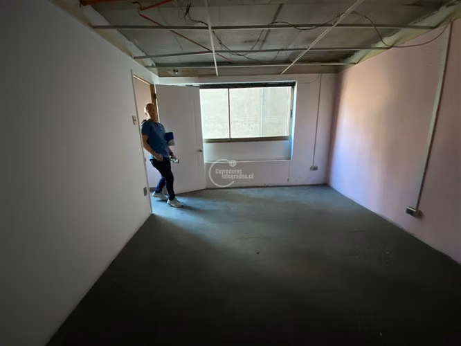 Oficina en venta cerca de Plaza de Armas en Santiago