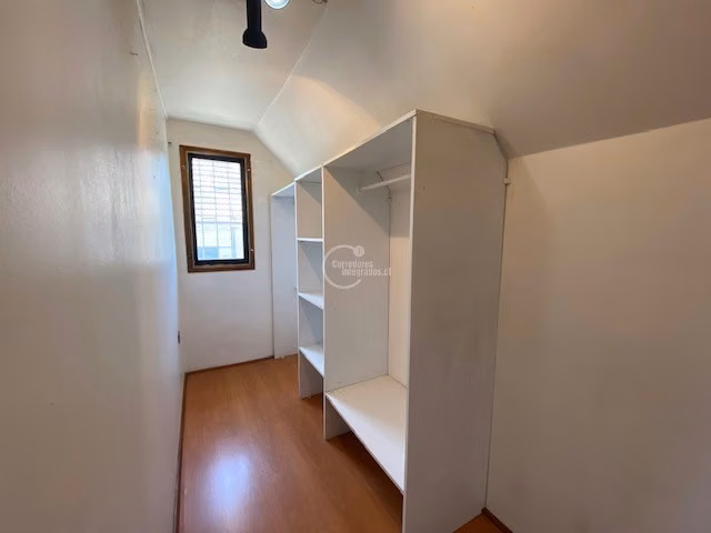 Casa en venta de 4 dorm. en Las Condes