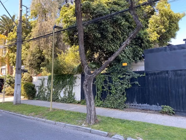 Sitio en Venta en Las Condes