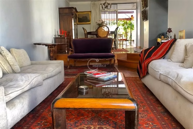 Casa en venta de 4 dorm. en Las Condes