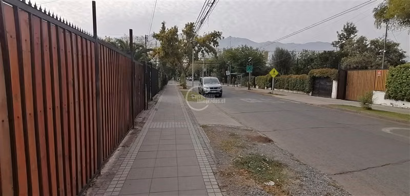 Casa en venta de 3 dorm. en La Reina