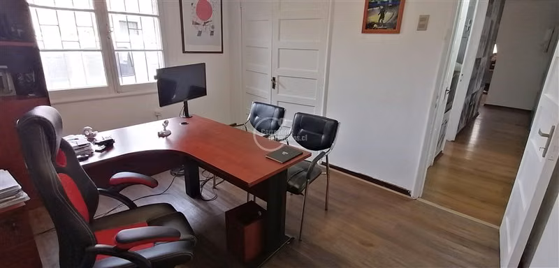Casa en venta de 3 dorm. en La Reina
