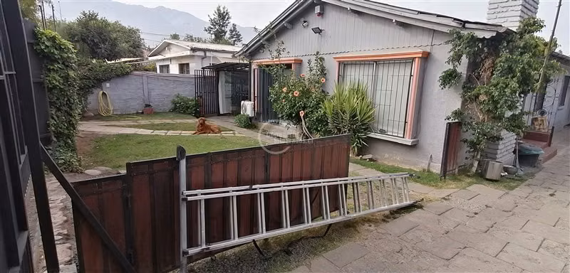 Casa en venta de 3 dorm. en La Reina - Imagen 2