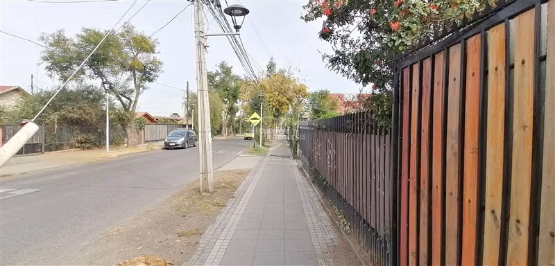 Casa en venta de 3 dorm. en La Reina