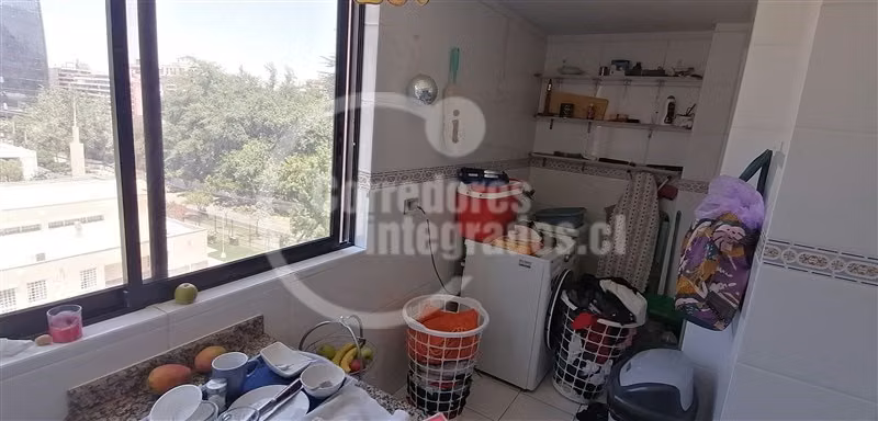 Departamento en venta de 3 dorm. en Las Condes