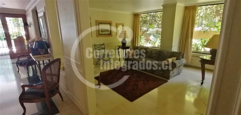 Departamento en venta de 3 dorm. en Las Condes