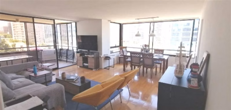Departamento en venta de 3 dorm. en Las Condes