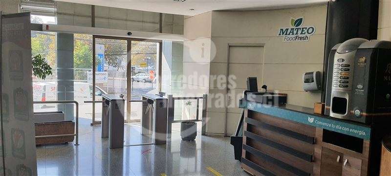 Oficina arriendo en Providencia planta libre 1363 o 685 m2