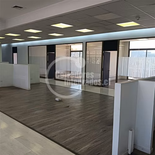 Oficina arriendo en Providencia planta libre 1363 o 685 m2