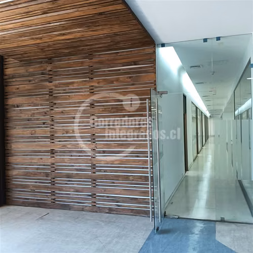 Oficina arriendo en Providencia planta libre 1363 o 685 m2
