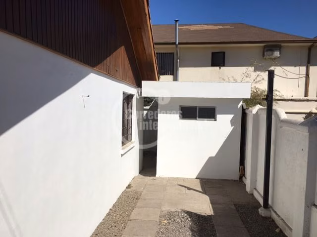 Casa en venta de 4 dorm. en Las Condes
