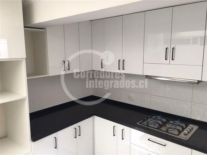 Casa en venta de 4 dorm. en Las Condes