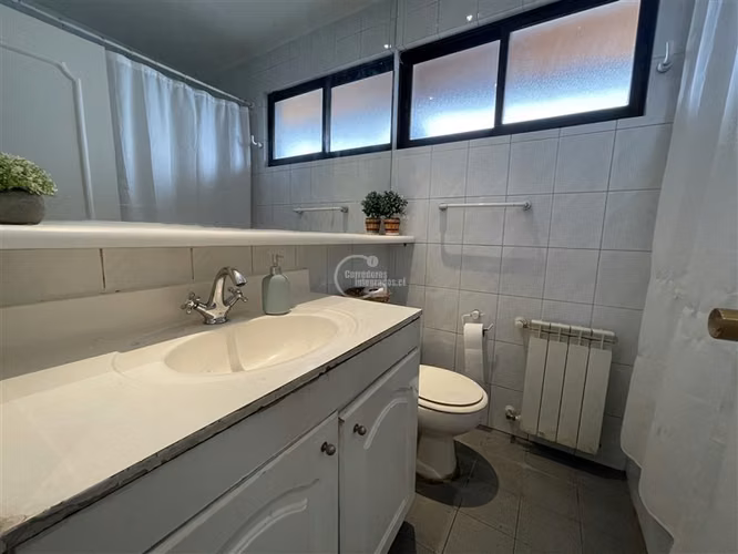 Buena casa Aztecas/Lo Arcaya 347/139 4d/3b piscina DN
