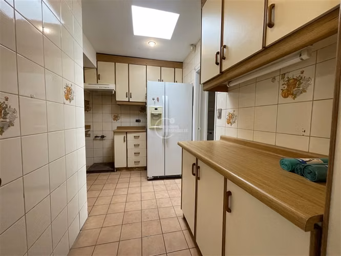 Buena casa Aztecas/Lo Arcaya 347/139 4d/3b piscina DN