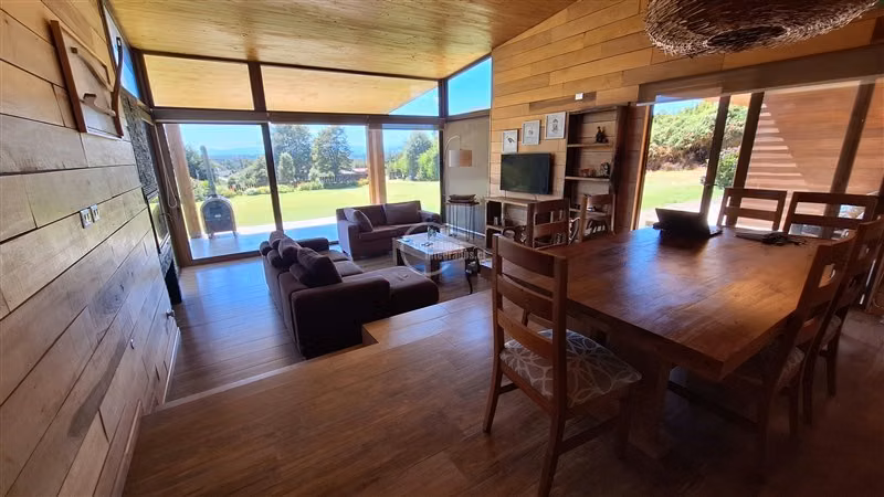 Casa venta de 5 dorm. en condominio residencial Panguipulli
