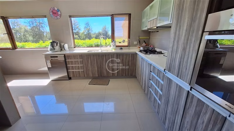 Casa venta de 5 dorm. en condominio residencial Panguipulli
