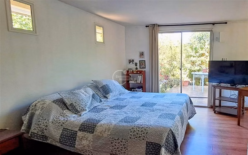Plana de 5076, con casa de 153m2 recepcionada, terrazas,