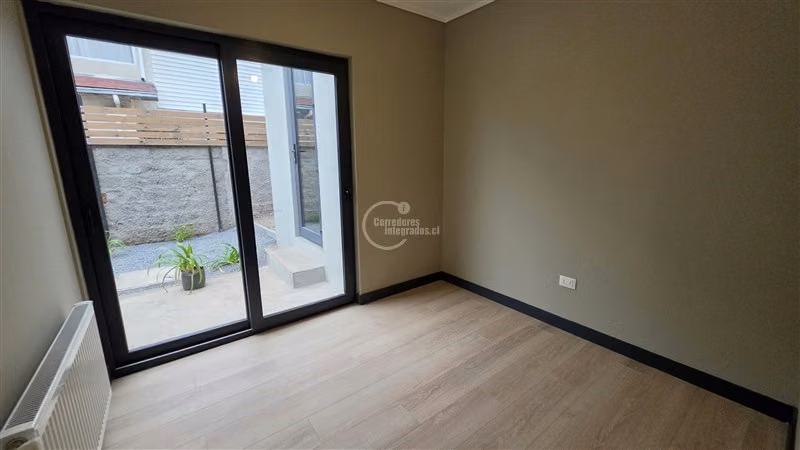 Casa nueva, finas terminaciones, 3 dorm 3 baños salita FM - Imagen 9