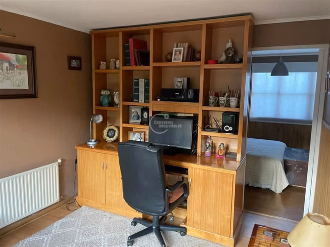Casa desniveles 4D+3B, quincho,cabaña,piscina,156m2,terraza
