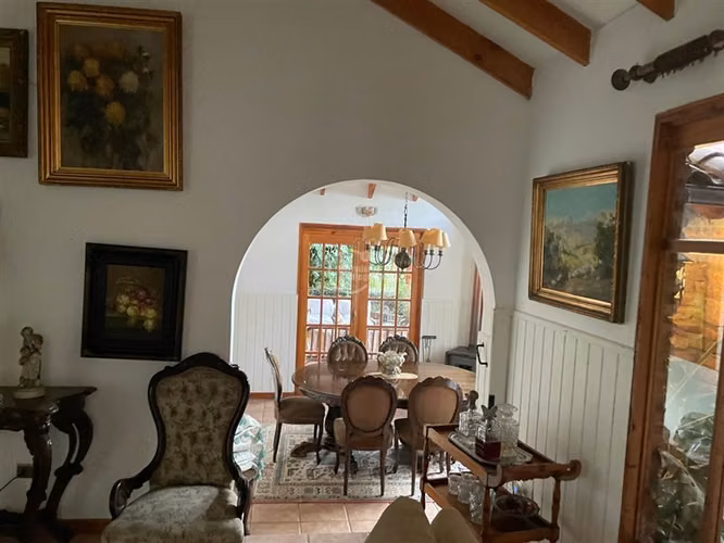 Casa desniveles 4D+3B, quincho,cabaña,piscina,156m2,terraza