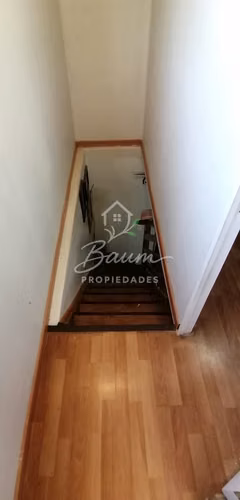 OPORTUNIDAD UNICA casa 2 pisos con gran patio trasero-SAN BERNARDO