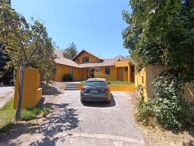 Casa Huechuraba, 5 dorm,3 baños 193/881 piscina, quincho PPW