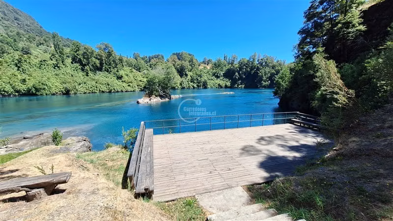 Sitio Desague Riñihue, condominio urbanizado, acceso al Rio