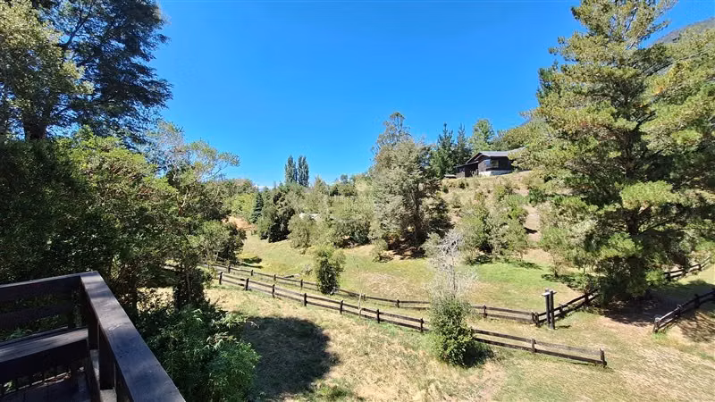 Sitio Desague Riñihue, condominio urbanizado, acceso al Rio