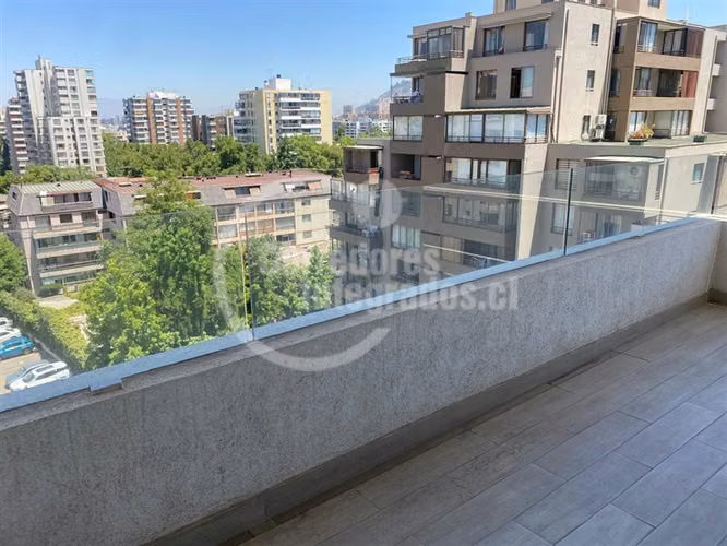 Departamento venta de 2 dorm.en suite estacionamiento Ñuñoa