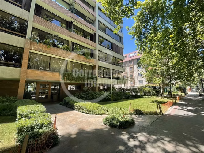 Gran dpto Holanda 184 mts totales, 4d/3b,terraza 2box/bod DN