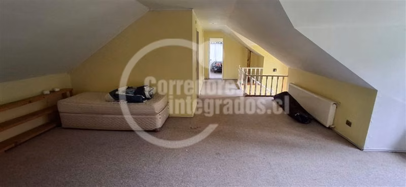 Oportunidad, Casa en venta de 4 dorm + quincho en P Varas