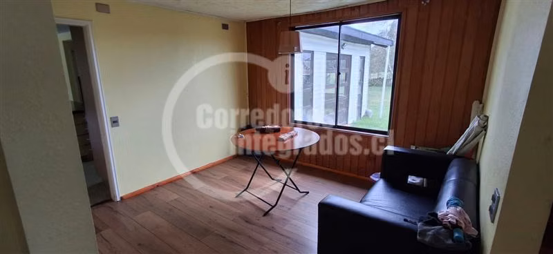 Oportunidad, Casa en venta de 4 dorm + quincho en P Varas
