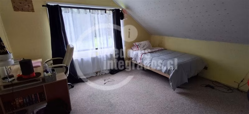 Oportunidad, Casa en venta de 4 dorm + quincho en P Varas