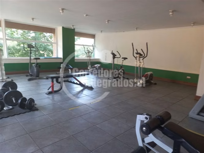 IMPECABLE, lado metro.completamente remodelado. VISITELO !!