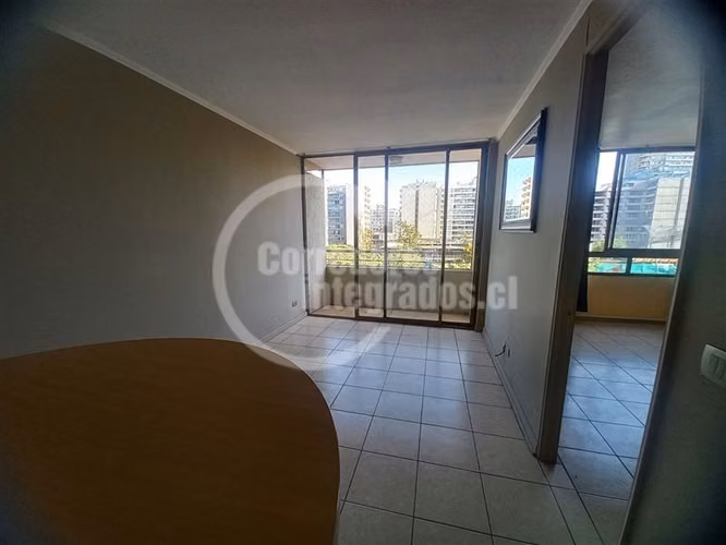 Depto arriendo muy buena conectividad 1 dorm. en Santiago TT