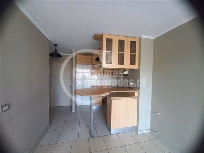 Depto arriendo muy buena conectividad 1 dorm. en Santiago TT