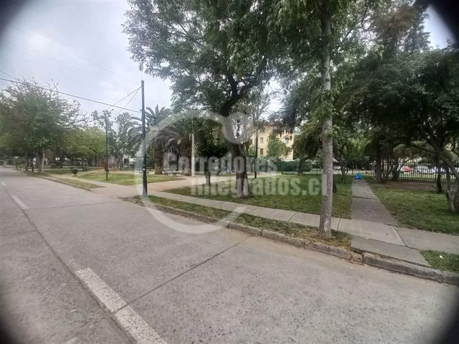 Casa en venta de 3 dorm. 1 baño Ñuñoa Metro Chile España TT