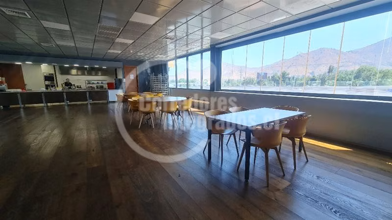 Edificio corporativo pasos C.Empresarial,1460 m2, 18 estac