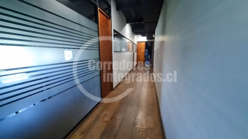 Edificio corporativo pasos C.Empresarial,1460 m2, 18 estac