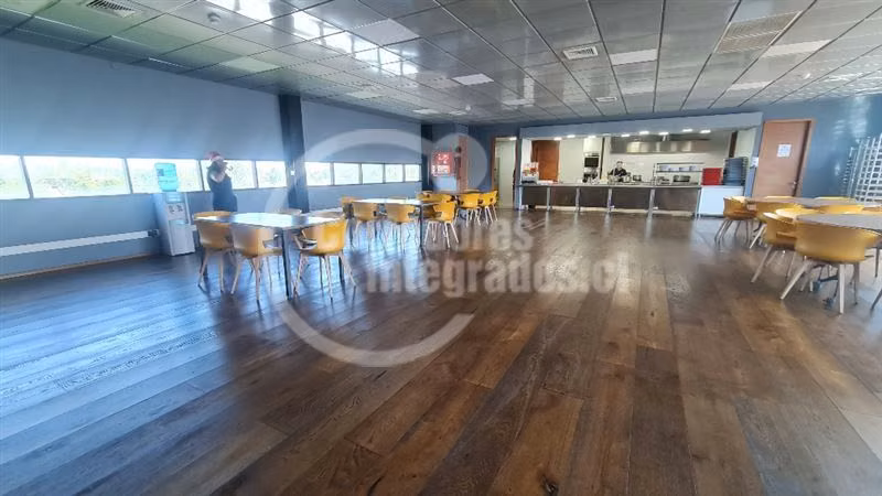 Edificio corporativo pasos C.Empresarial,1460 m2, 18 estac