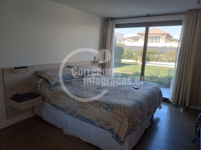Casa venta de 3 dorm Colina, quincho condominio seguro, MLA