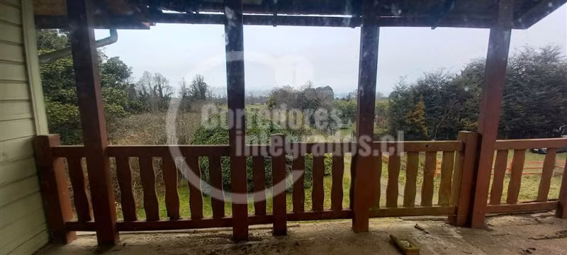 Linda y comoda casona en parcela cercana a Osorno, galpón