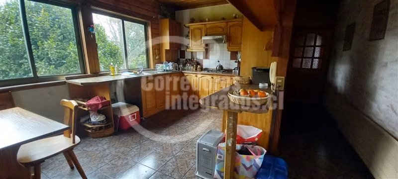 Linda y comoda casona en parcela cercana a Osorno, galpón