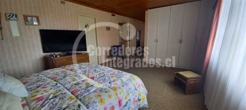 Linda y comoda casona en parcela cercana a Osorno, galpón