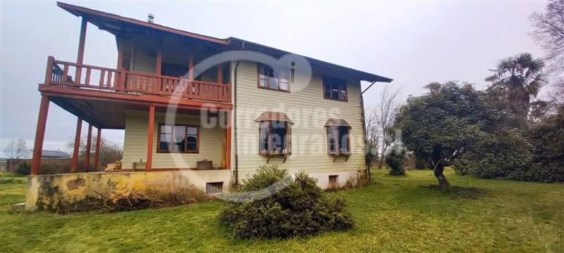 Linda y comoda casona en parcela cercana a Osorno, galpón