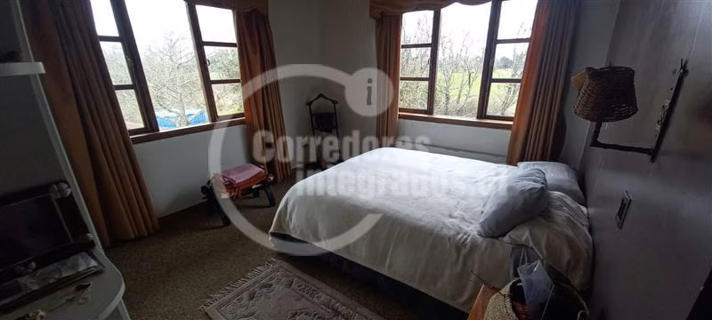 Linda y comoda casona en parcela cercana a Osorno, galpón