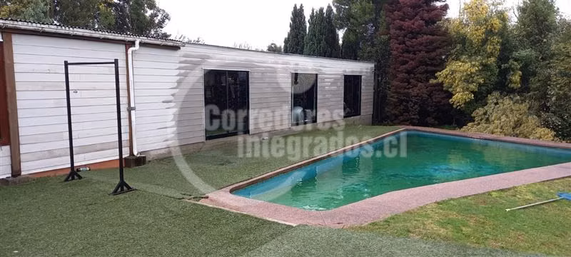 Venta Casa con Oficinas sector comercial Isla Teja Valdivia
