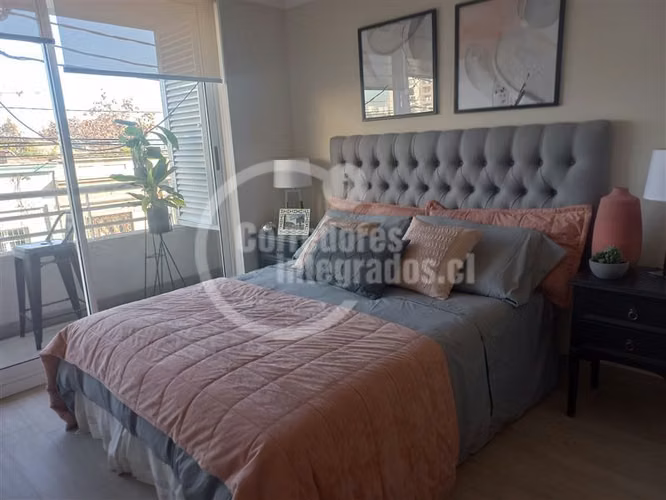 Departamento en arriendo de 2 dorm. en Independencia