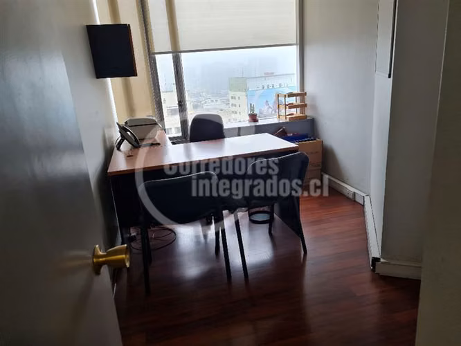 Oficina arriendo Santiag, piso completo, amoblado y equipado